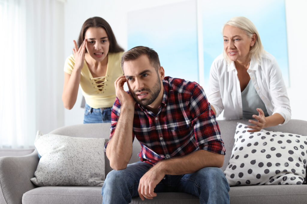 Top 10 reguli pe care trebuie să le respecți, ca să te înțelegi cu soacra