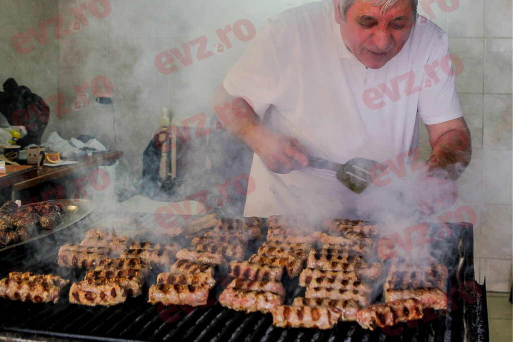 După burgerul în foiţă de aur, micii auriți. Victor Ciutacu: „Ne-am dat dracu’”