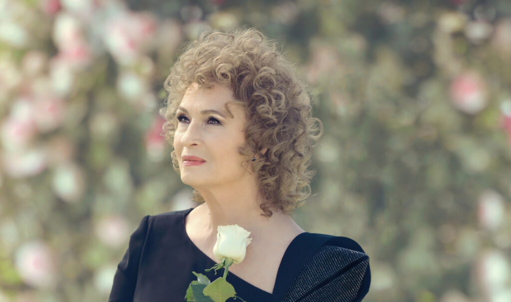 Angela Similea, viață demnă de un scenariu de film. Și-a crezut soțul mort, însă el trăia liniștit în altă țară