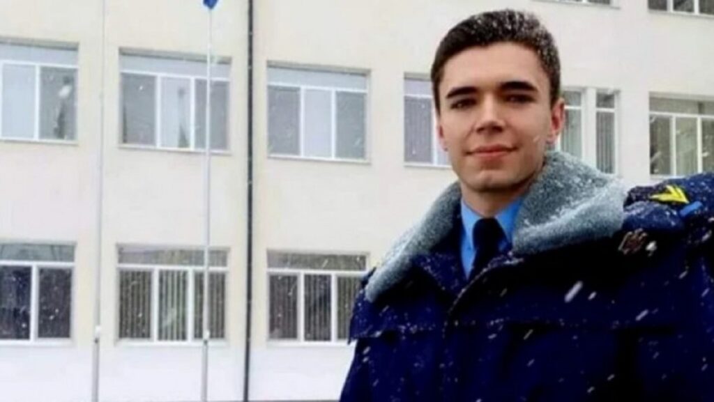 Crima din Grădina Botanică. De când ținea elevul militar cuțitul de vânătoare în rucsac