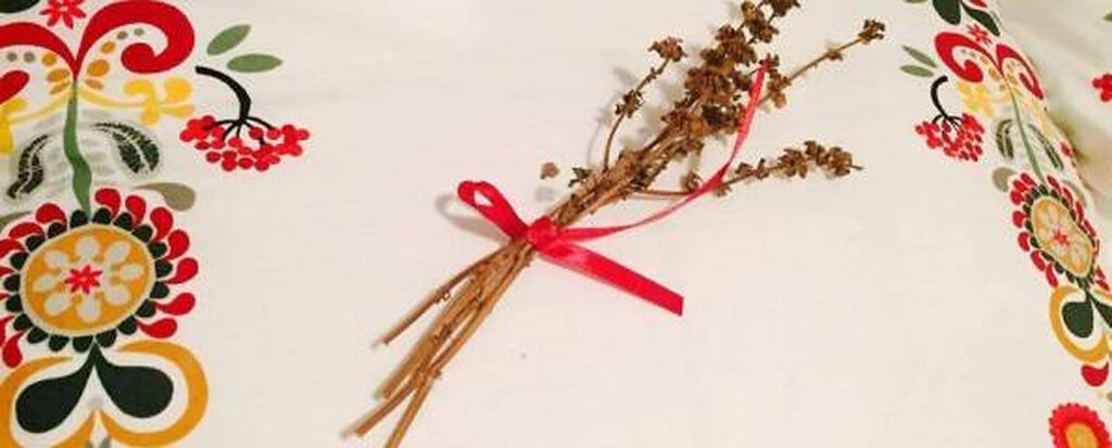 Când trebuie să pună femeile Busuioc sub pernă pentru a își visa alesul. Tradiția pe care o pot respecta doamnele și domnișoarele nemăritate