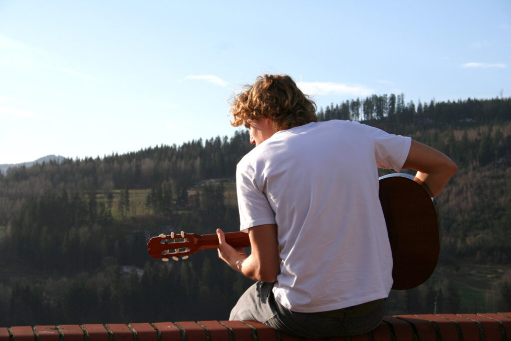 Nu ai voie să cânți pe munte fără aprobare! Turiștii sunt revoltați