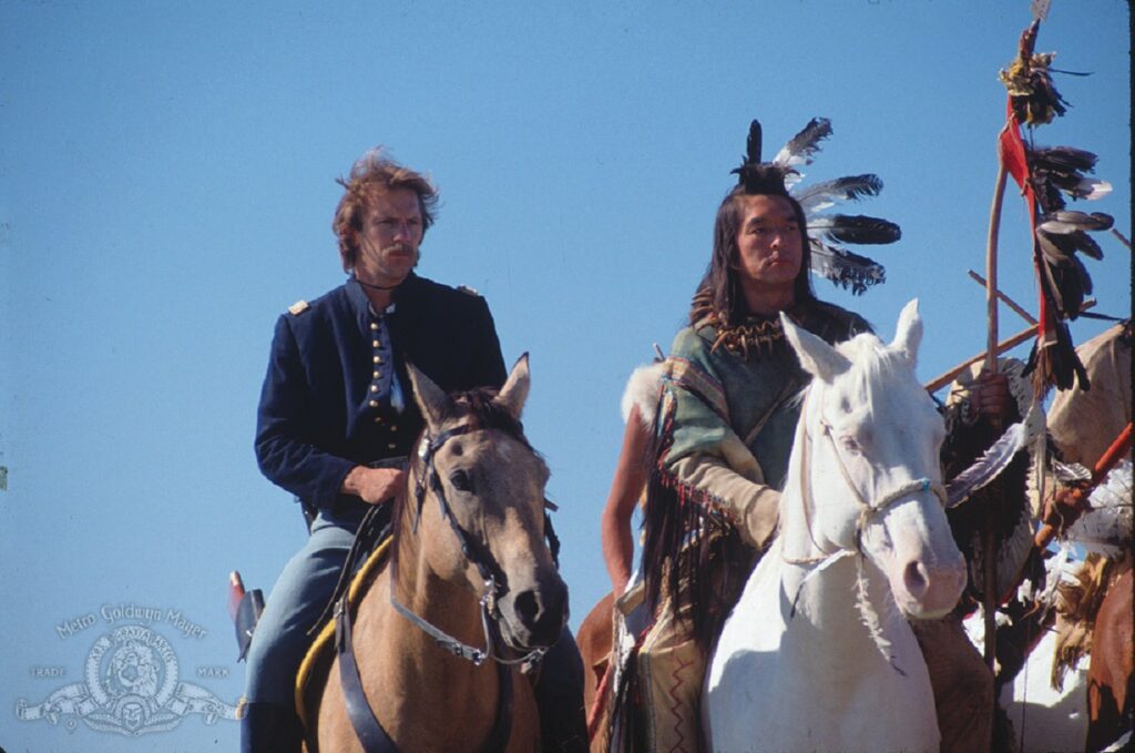Actorul din Dances With Wolves se confruntă cu noi acuzații de agresiune sexuală în Canada