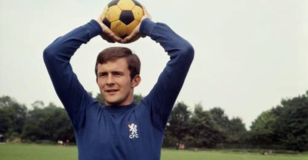 A murit John Hollins, legendarul fotbalist britanic. Cluburile Arsenal și Chelsea au anunțat o perioadă de doliu