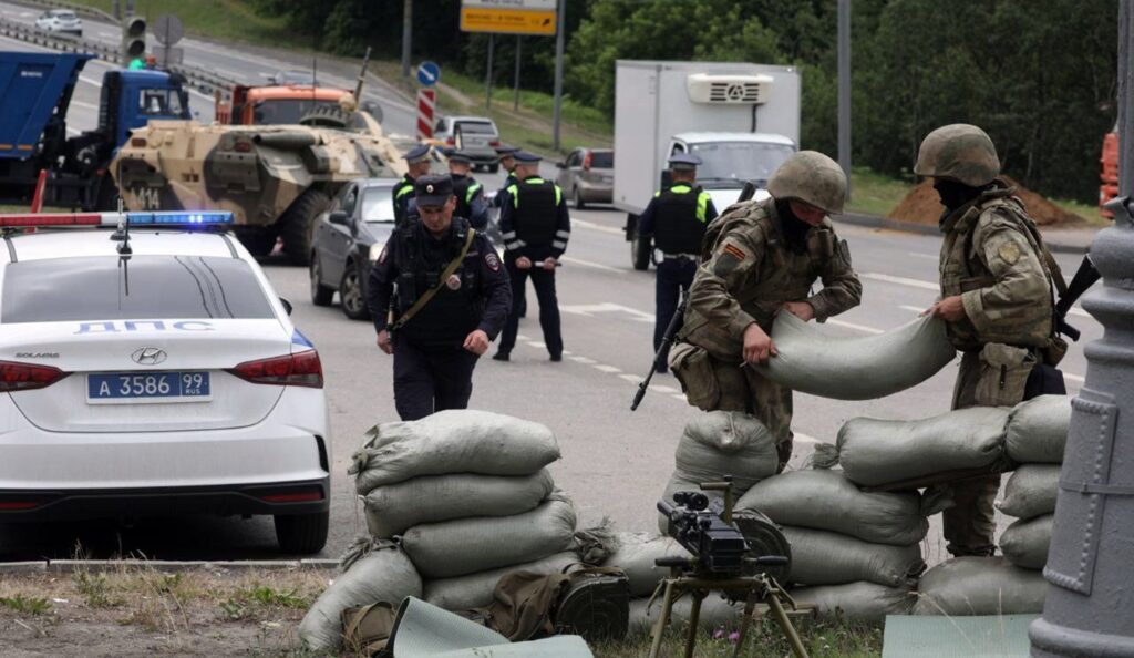 Rebeliunea Wagner. Locuitorii din Moscova nu merg luni la serviciu. Oamenii au fost sfătuiți să stea acasă