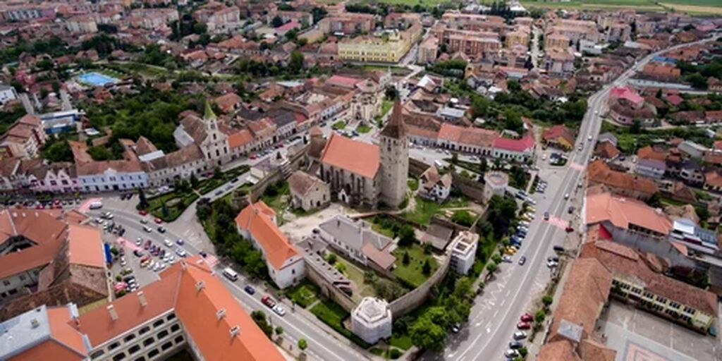 Noi reguli. Despăgubiri pentru imobilele confiscate de comuniști: plată unică de 40% sau 7 tranșe anuale