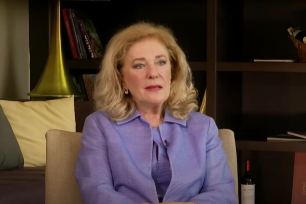 Stela Enache a fost pe punctul de a face închisoare. Suma modică pentru cartea artista risca să își piardă libertatea