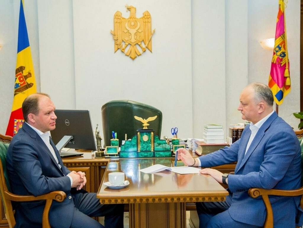 Igor Dodon, distrus. Cel mai bun prieten și fost consilier l-a trădat din nou