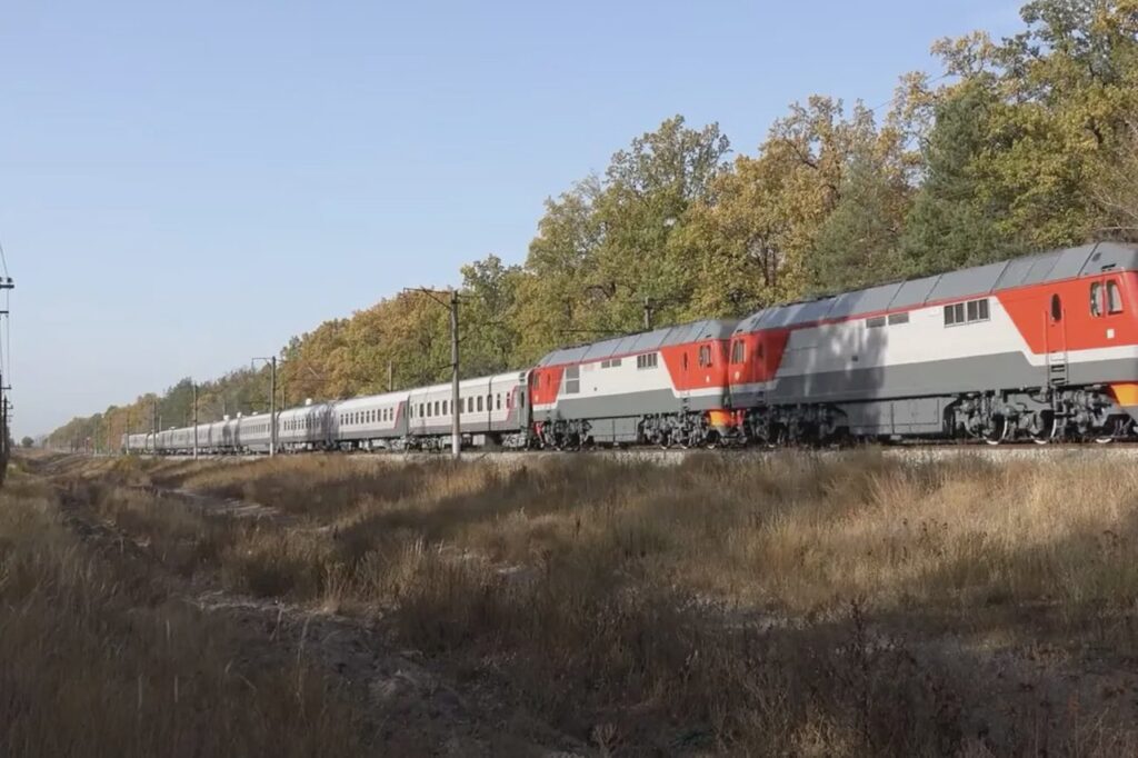 Opulență și blindaj militar. Foto-spion cu trenul lui Putin