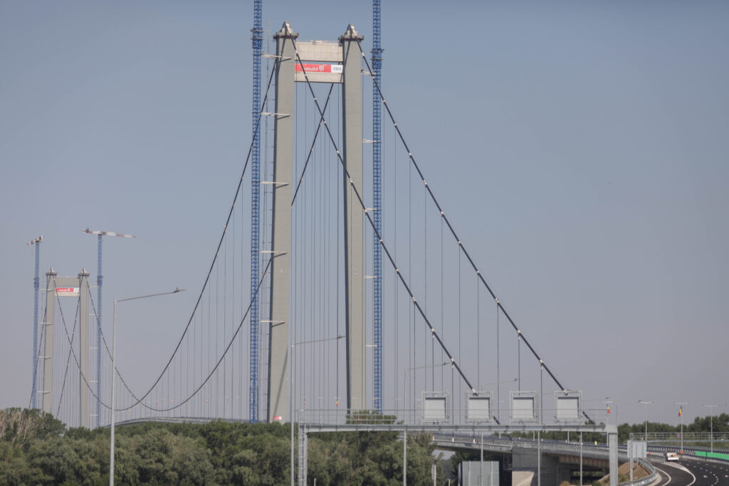 După doi ani de la inaugurare, Podul de la Brăila intră în etapa de recepție
