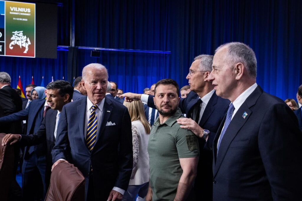 Avertismentul lui Kasparov. Americanii negociază cu rușii pentru o pace în Ucraina