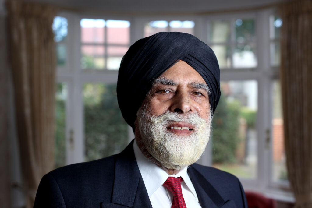 Pare o glumă, dar propunerea a venit la Londra. Rusia, invitată să intre în NATO!