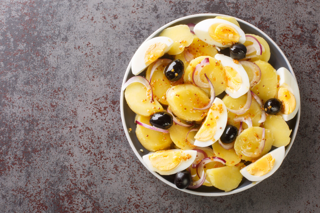 Rețetă salată orientală pentru sezonul cald. Este plină de vitamine