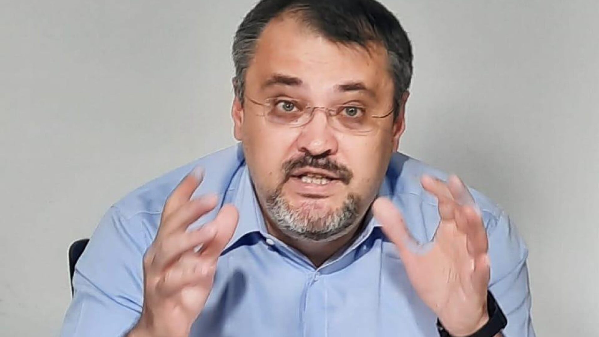 Consultanții USR fac profituri uriașe