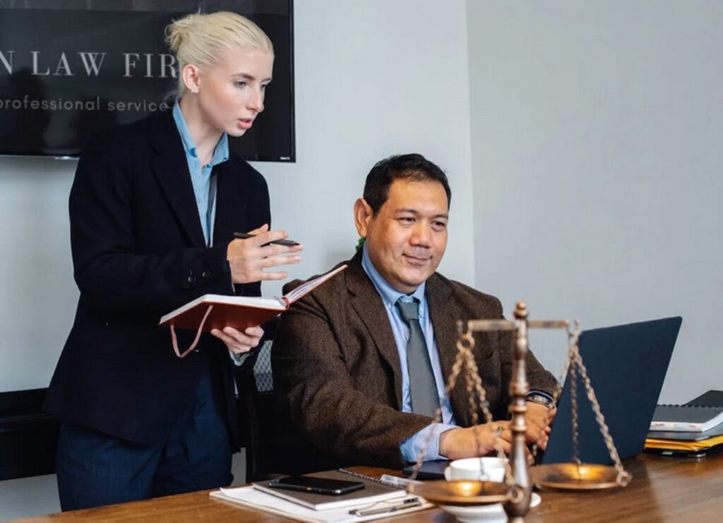 Când se percepe impozit pe moștenire. Mulți români comit această greșeală