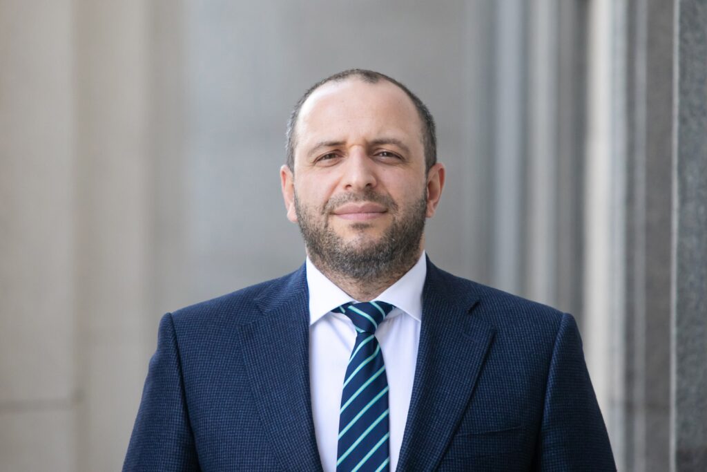 Noul Ministru al Apărării din Ucraina, surpriză totală! Biografia reală