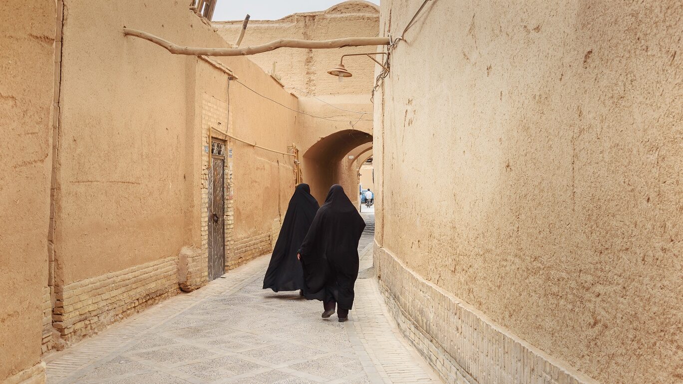 Femeile din Iran. Cum trăiesc și cum luptă pentru drepturile lor