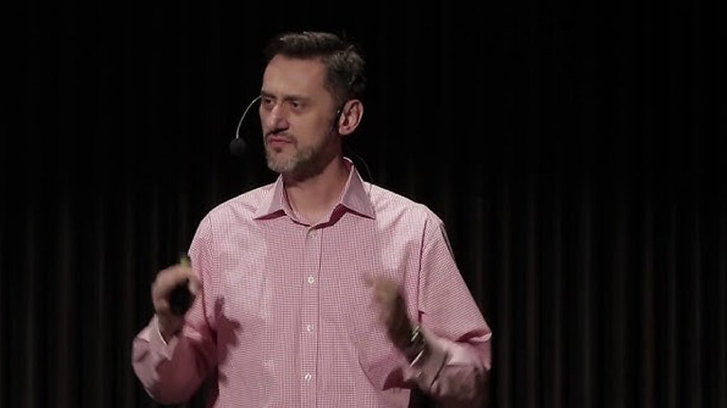 Maşina prefectului de Olt a fost distrusă. Cum s-a produs incidentul