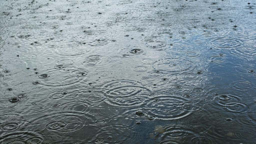 Gata cu vremea caldă! Prognoza, schimbată radical. Ce vine peste România