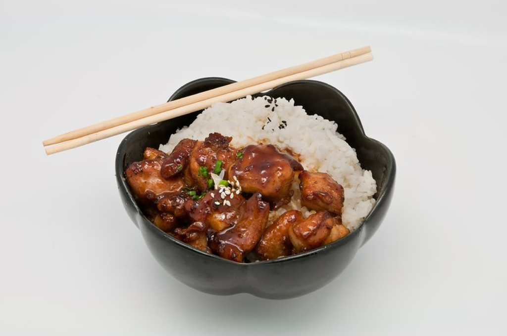 Pui teriyaki, o rețetă exotică, ieșită din comun