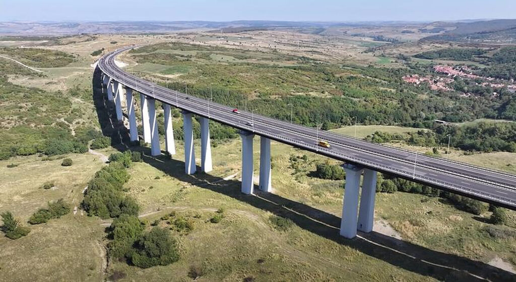 Autostrada A1, într-o stare avansată de degradare. CNAIR pregătește o expertiză