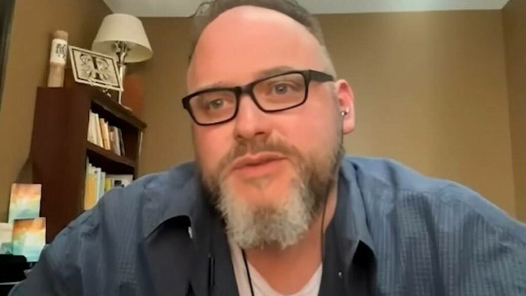 Bărbatul care a dat ochii cu moartea. „Am stat într-un sac mortuar 45 de minute”