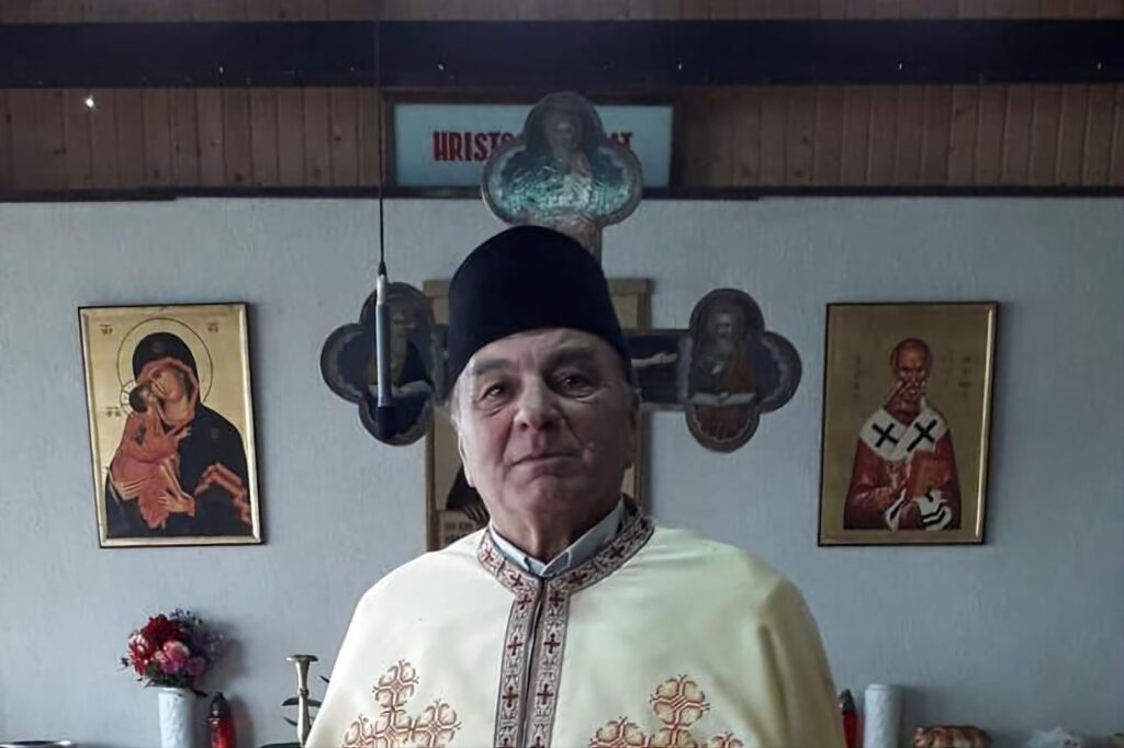 Preotul Vasile Gabra a murit de Sfânta Parascheva. A slujit în aceeași parohie 42 de ani