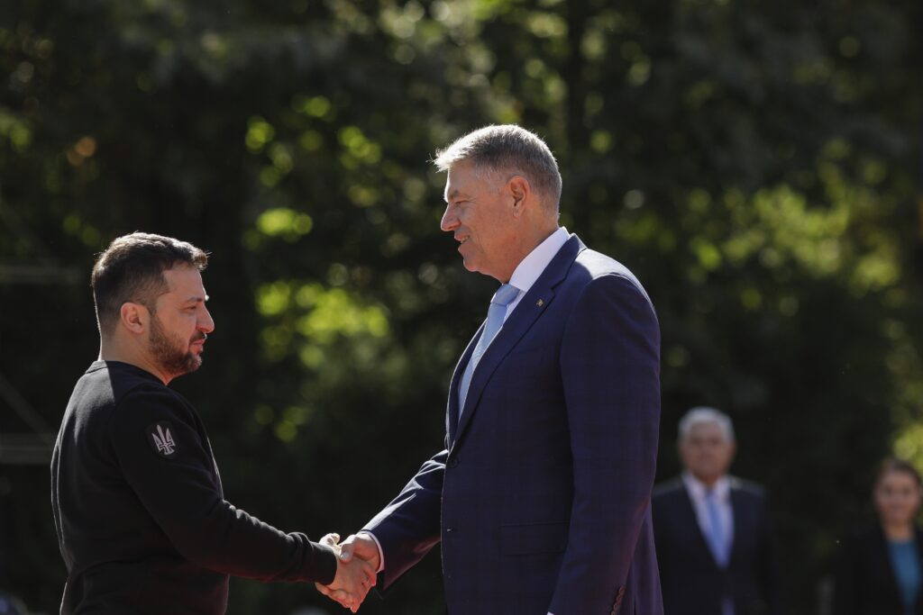 Klaus Iohannis și Volodimir Zelenski au semnat un acord bilateral. Ce oferă România Ucrainei
