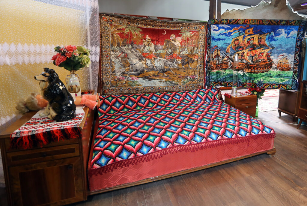 „Răpirea din Serai” ți-ar putea aduce o sumă fabuloasă. Cu cât se vinde pe internet