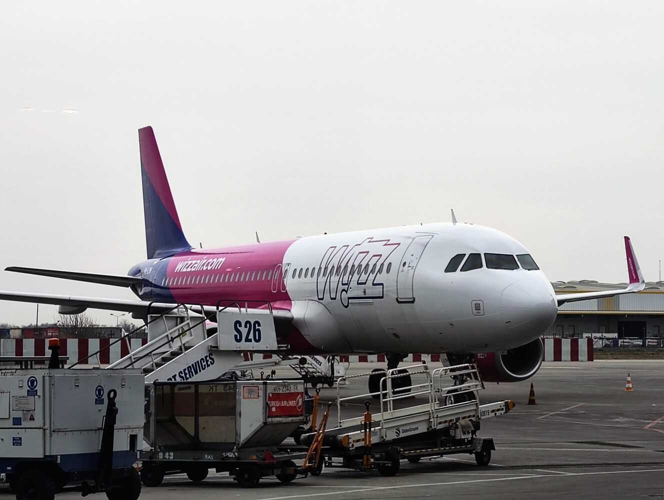 Wizz Air prelungește suspendarea zborurilor spre Israel și alte destinații din Orientul Mijlociu până pe 7 martie
