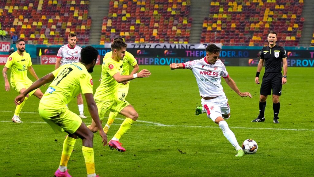 Dinamo a remizat cu Poli Iași. Bucureștenii n-au mai câștigat de opt meciuri