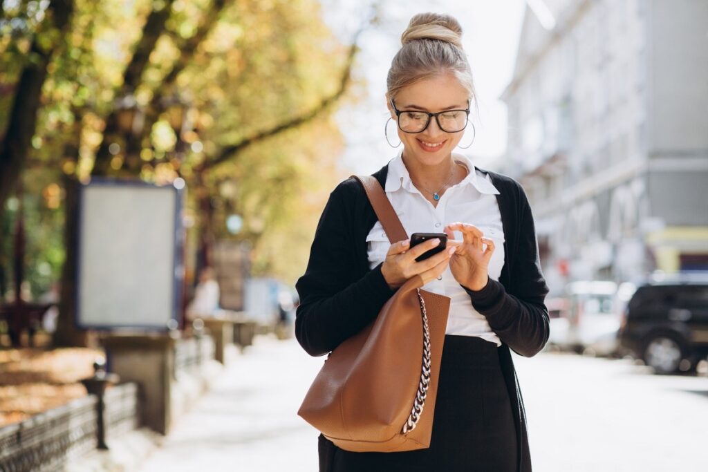 Aplicația de aur, care îți salvează viața. Este disponibilă în 33 de limbi