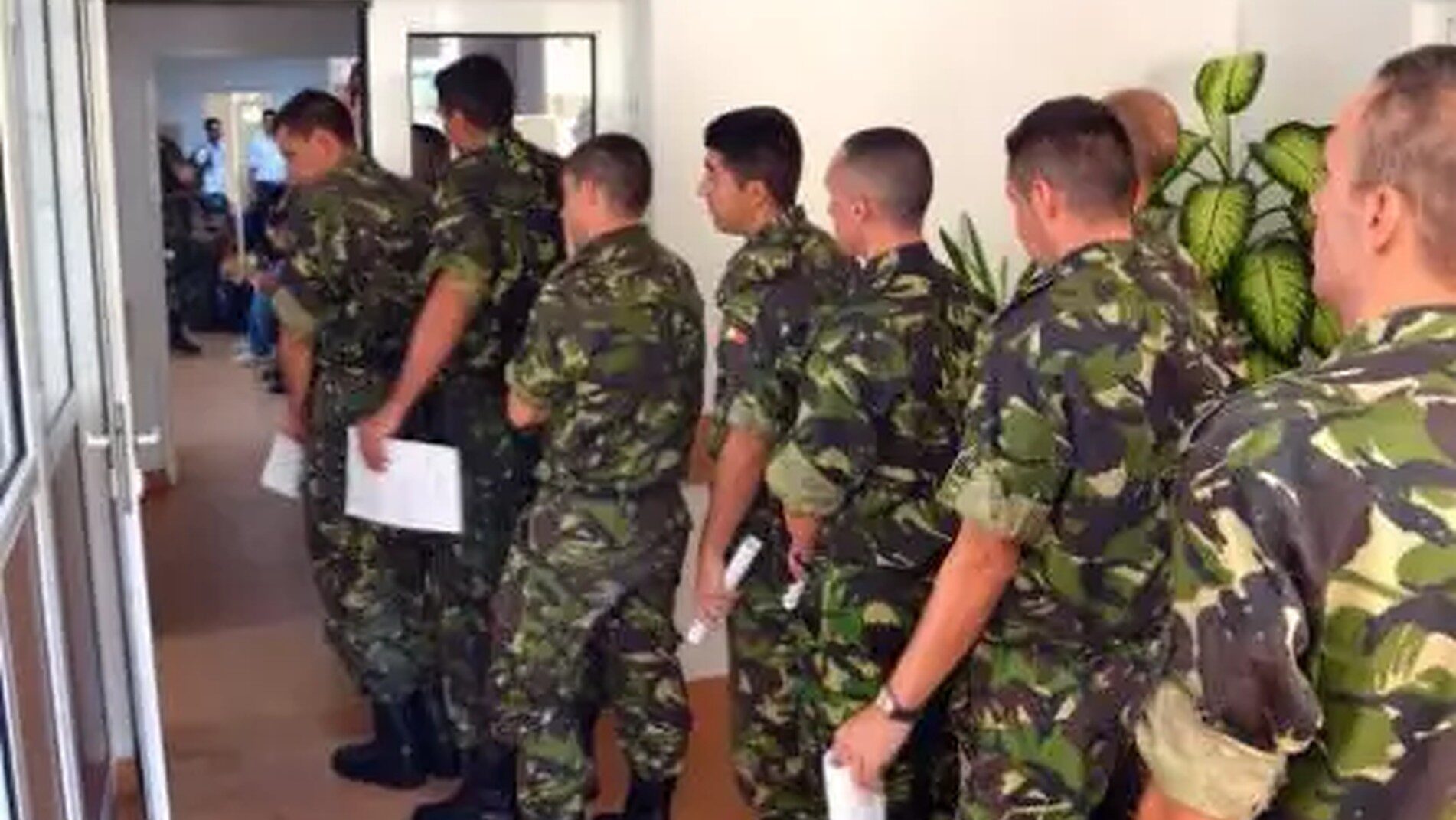 Amenzi pentru rezerviștii care refuză să se prezintela unitățile militare pentru MOBEX