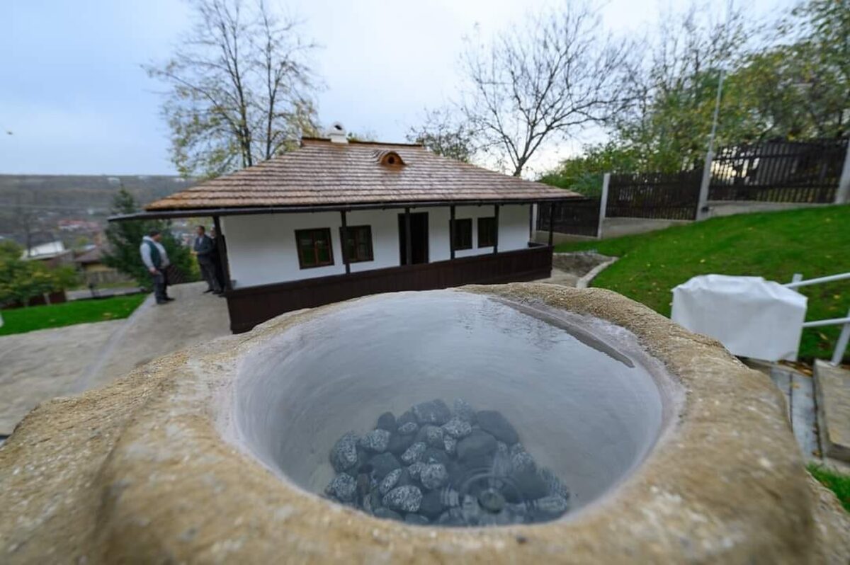 Bojdeuca lui Ion Creangă, subiect de ironii pe internet. Imaginile care au stârnit un val de critici