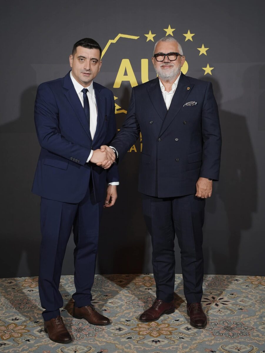 George Simion a găsit vinovații pentru plecarea lui Sorin Constantinescu din AUR, după doar 2 zile