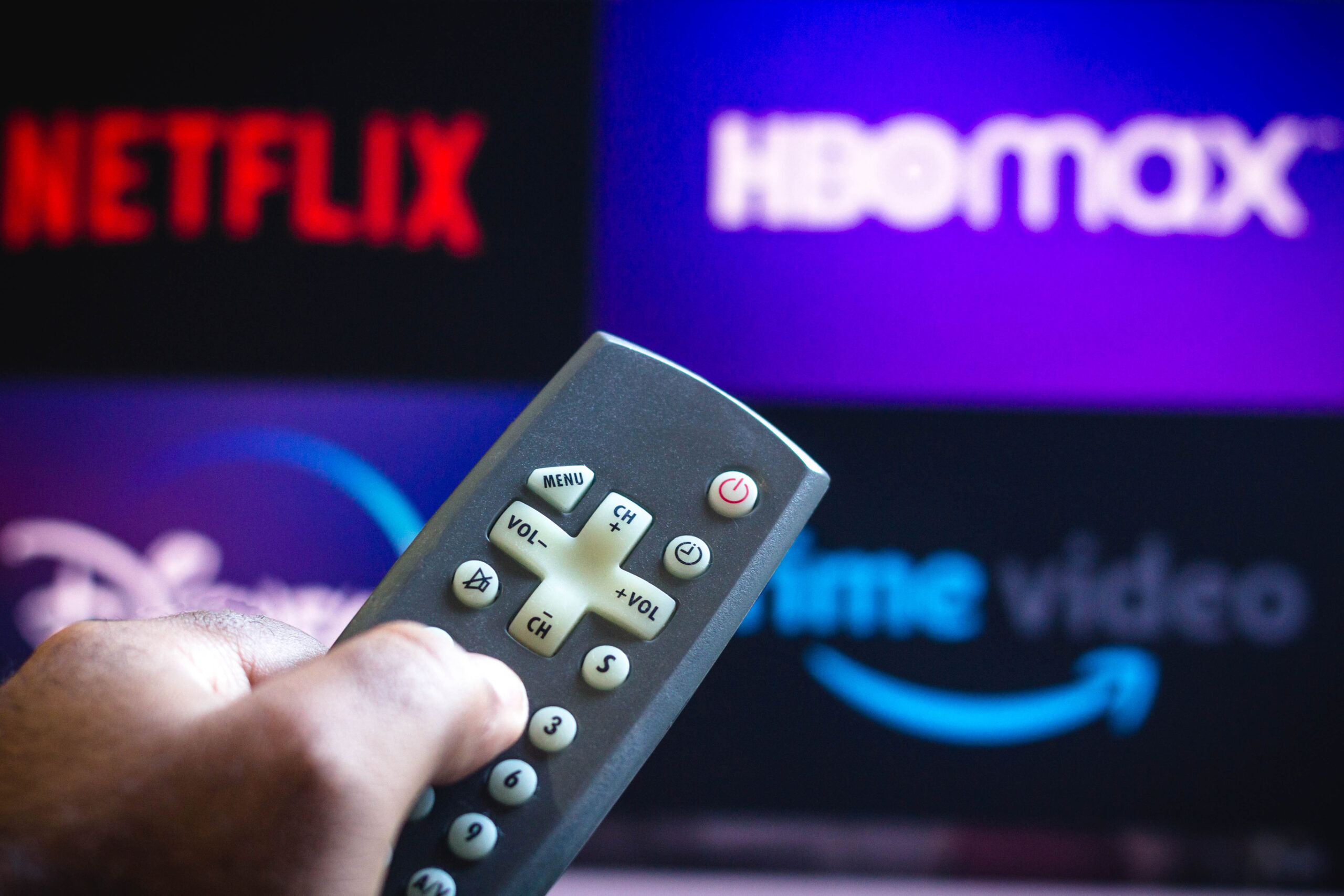 HBO Max are un nou motiv de sărbătoare. „The Pitt” și „Hacks” adună zeci de nominalizări la Emmy