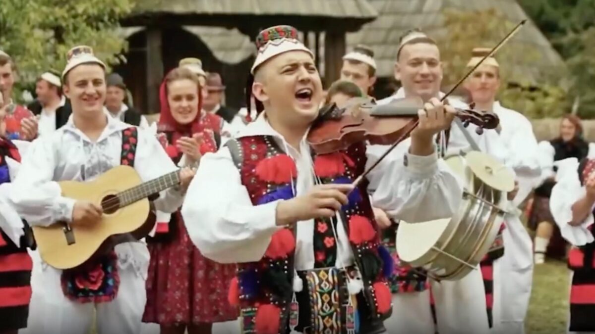 Scandal în muzica populară, cu acuzații de agresiune sexuală