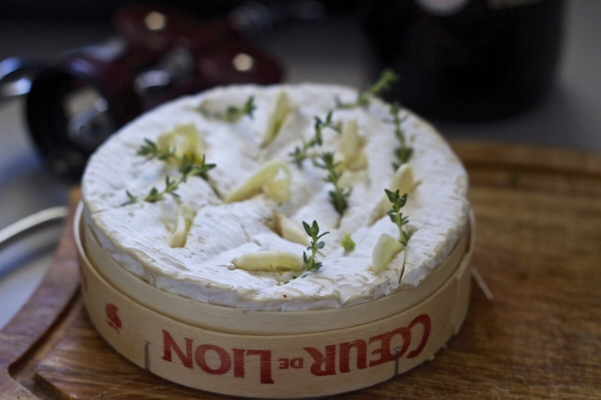 Brânza Camembert a francezilor agită aprig Parlamentul European