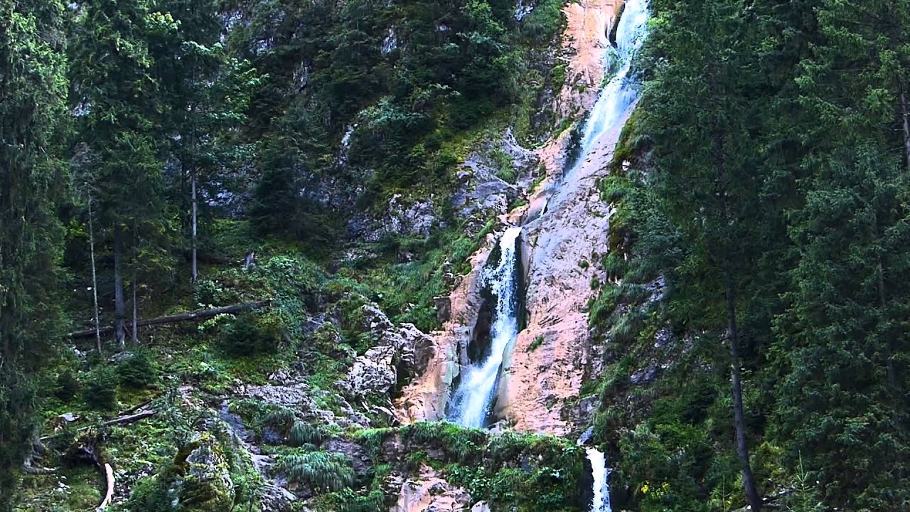 Cascada Cailor, locul unde cerul și pământul se întâlnesc. Legenda spiritelor călăreților din munți