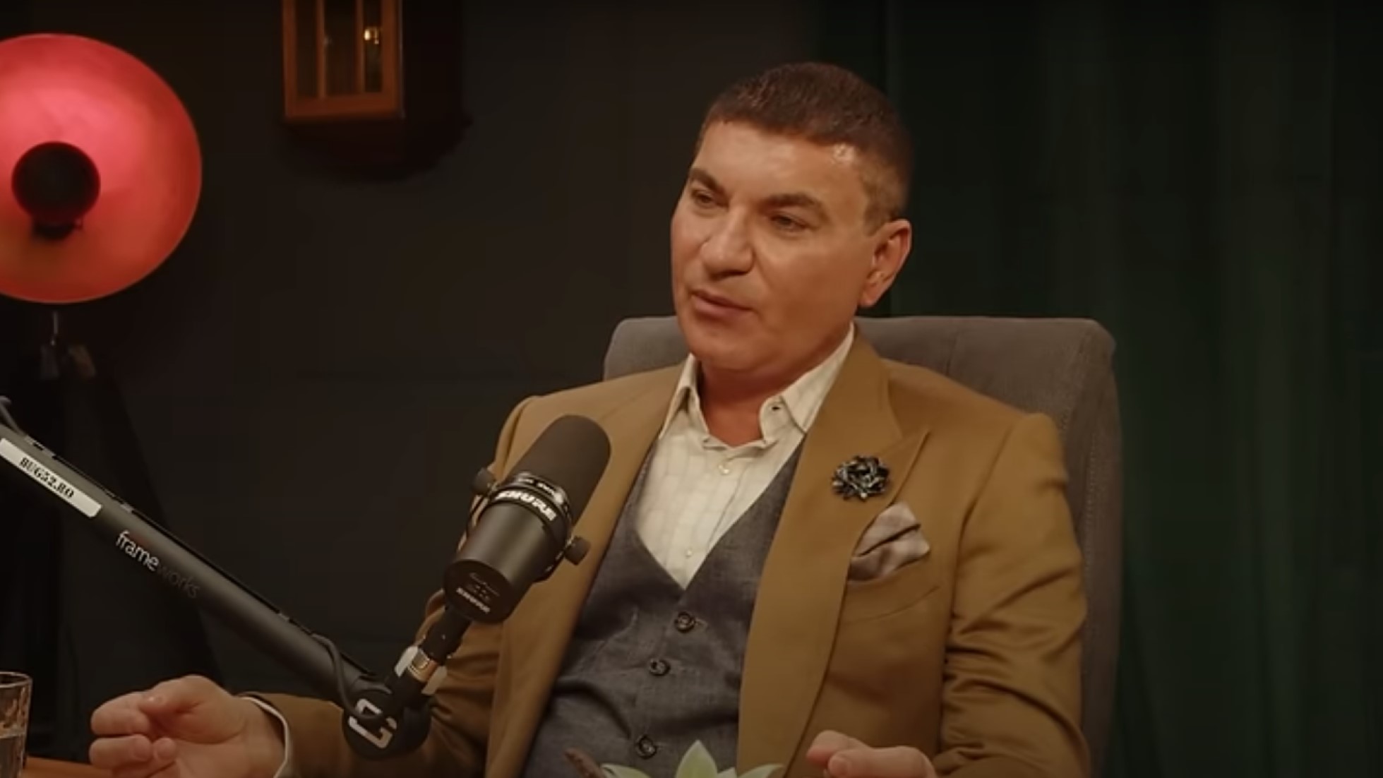 Borcea dă în judecată poliția. Nu vrea să piardă niciun ban
