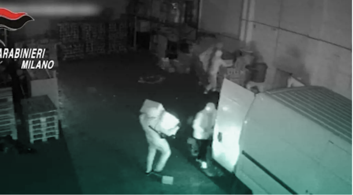 O bandă periculoasă de moldoveni și români arestată la Milano. Dădea lovituri de milioane de euro