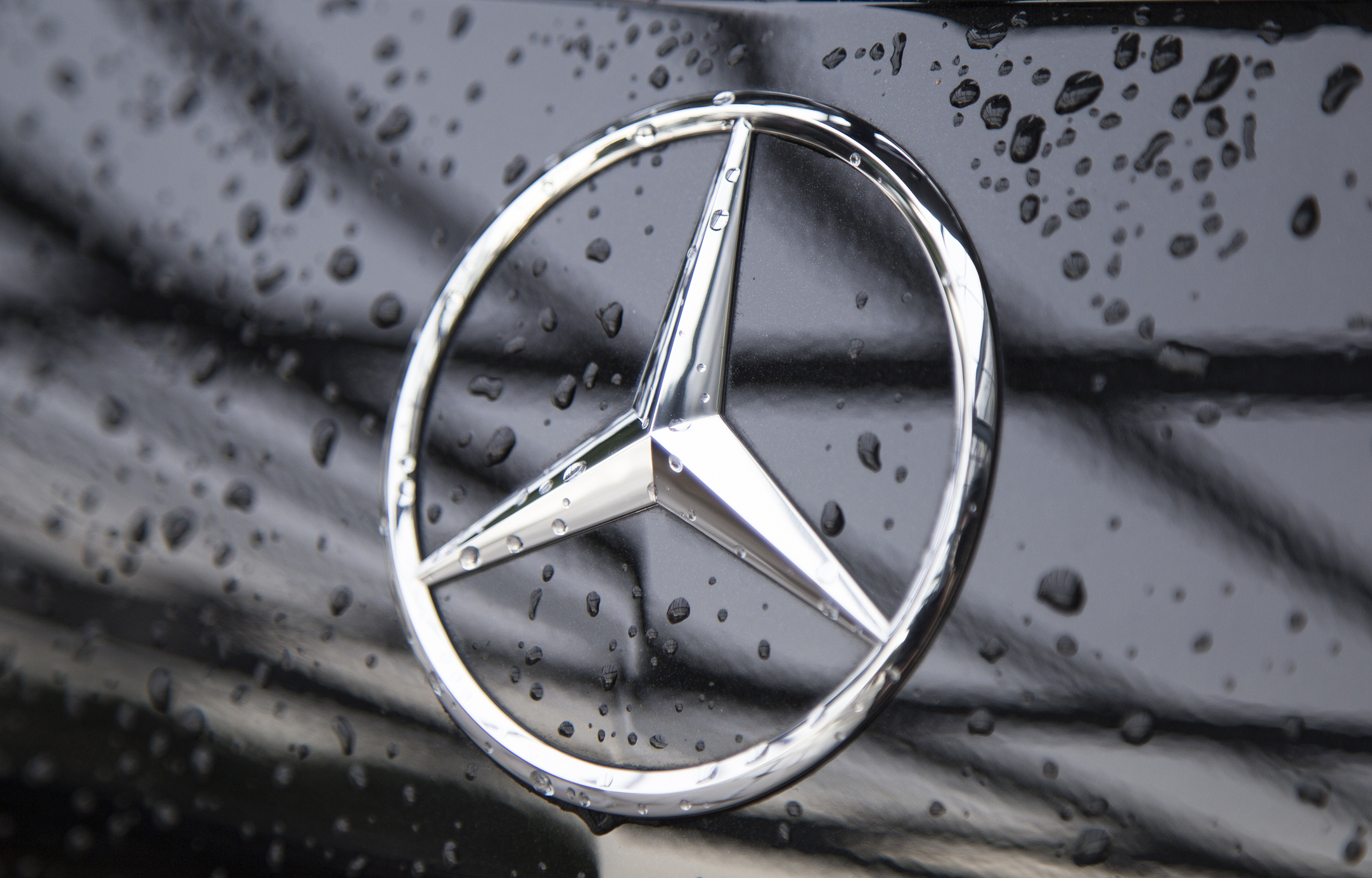 Schimbare de strategie la Mercedes-Benz. Compania vizează sectorul militar