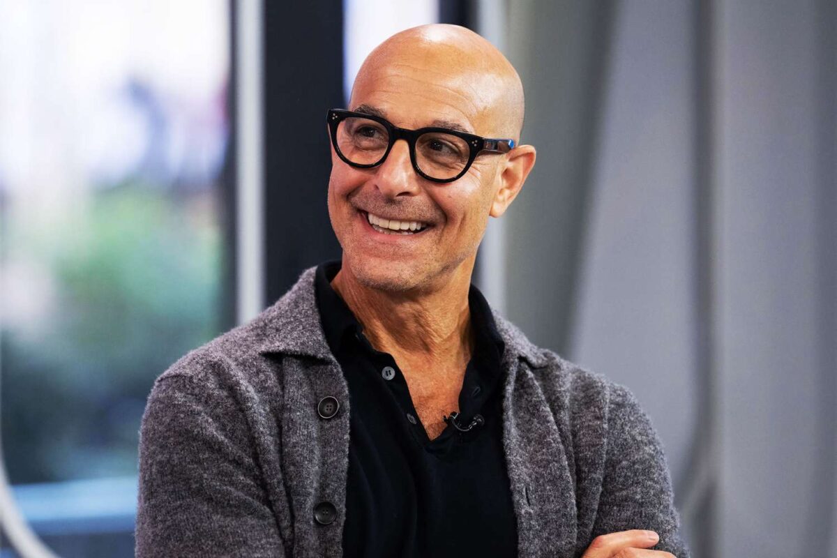 Actorul Stanley Tucci a gătit borș în Republica Moldova. Rețeta învățată de la refugiații ucraineni