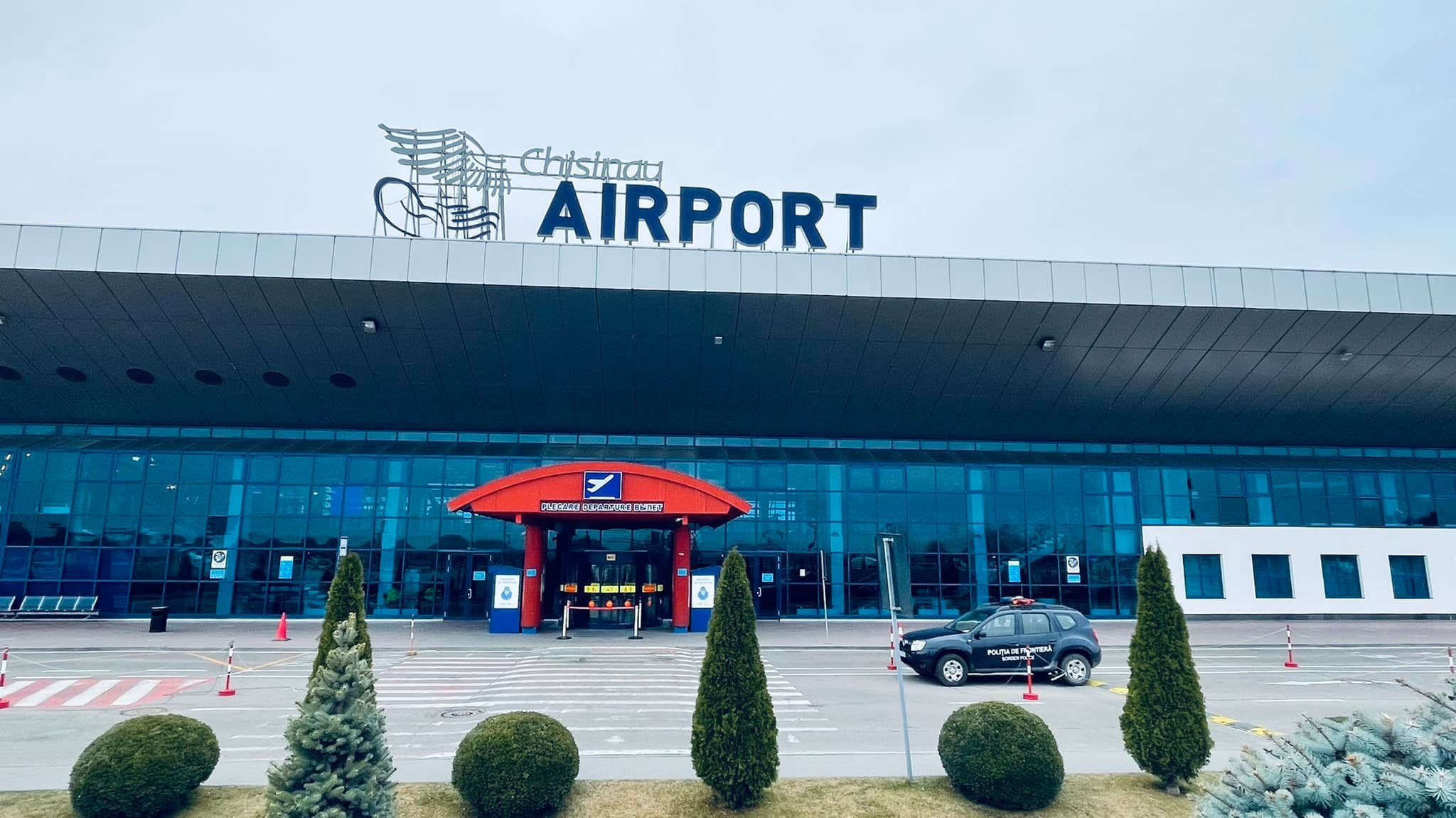 Alertă cu bombă la Aeroportul Internațional „Eugen Doga” – Chișinău. Pasagerii evacuați, zborurile afectate temporar