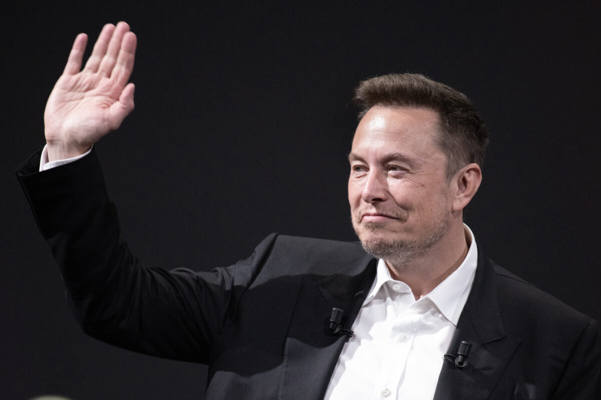 Elon Musk nu susține financiar campanie lui Donald Trump