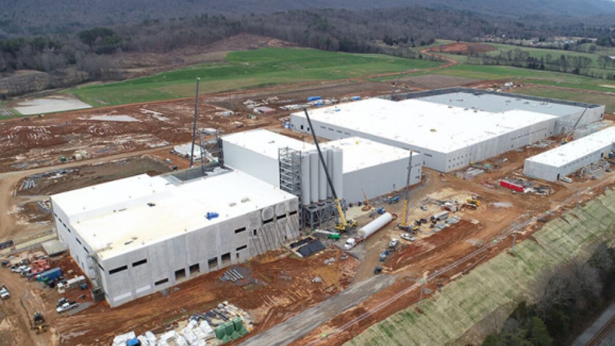 O companie seculară din Germania intră în România