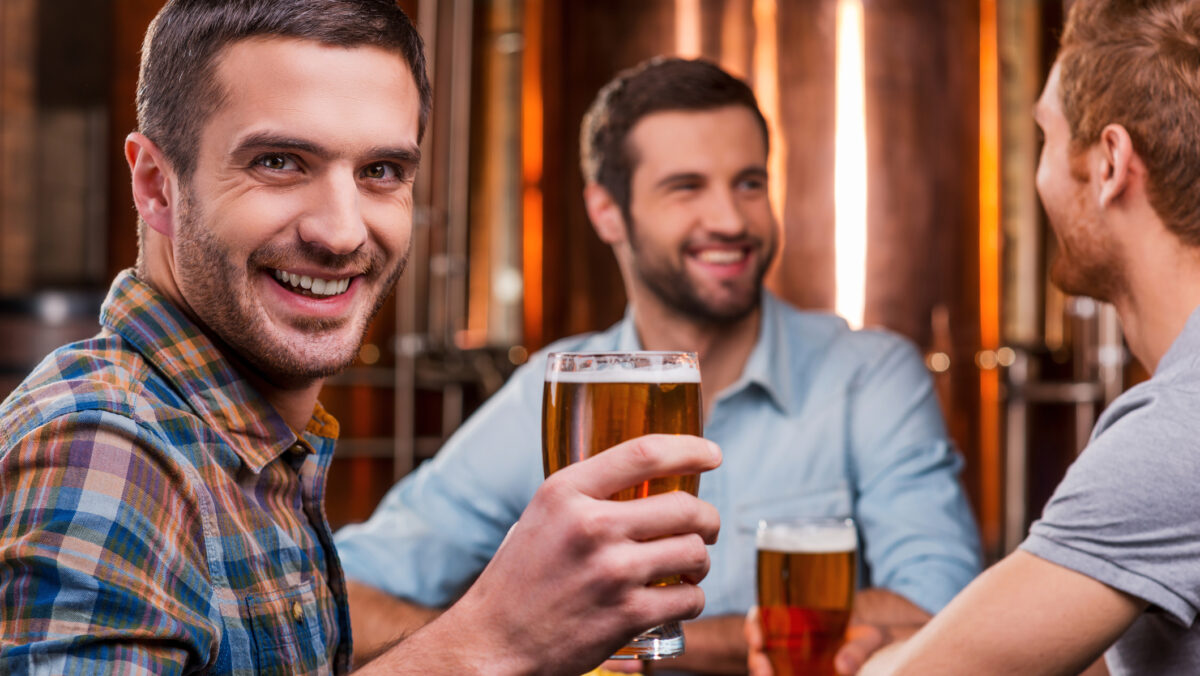 De ce nu prea au bărbații prieteni adevărați. Explicația cercetătorilor