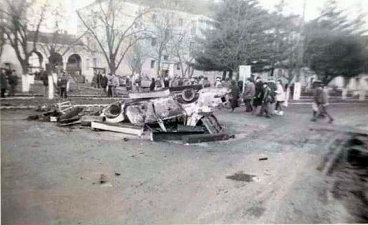 Revoluția din 1989: Martir la doar 16 ani. Adolescentul împușcat de Securitate în fața părinților