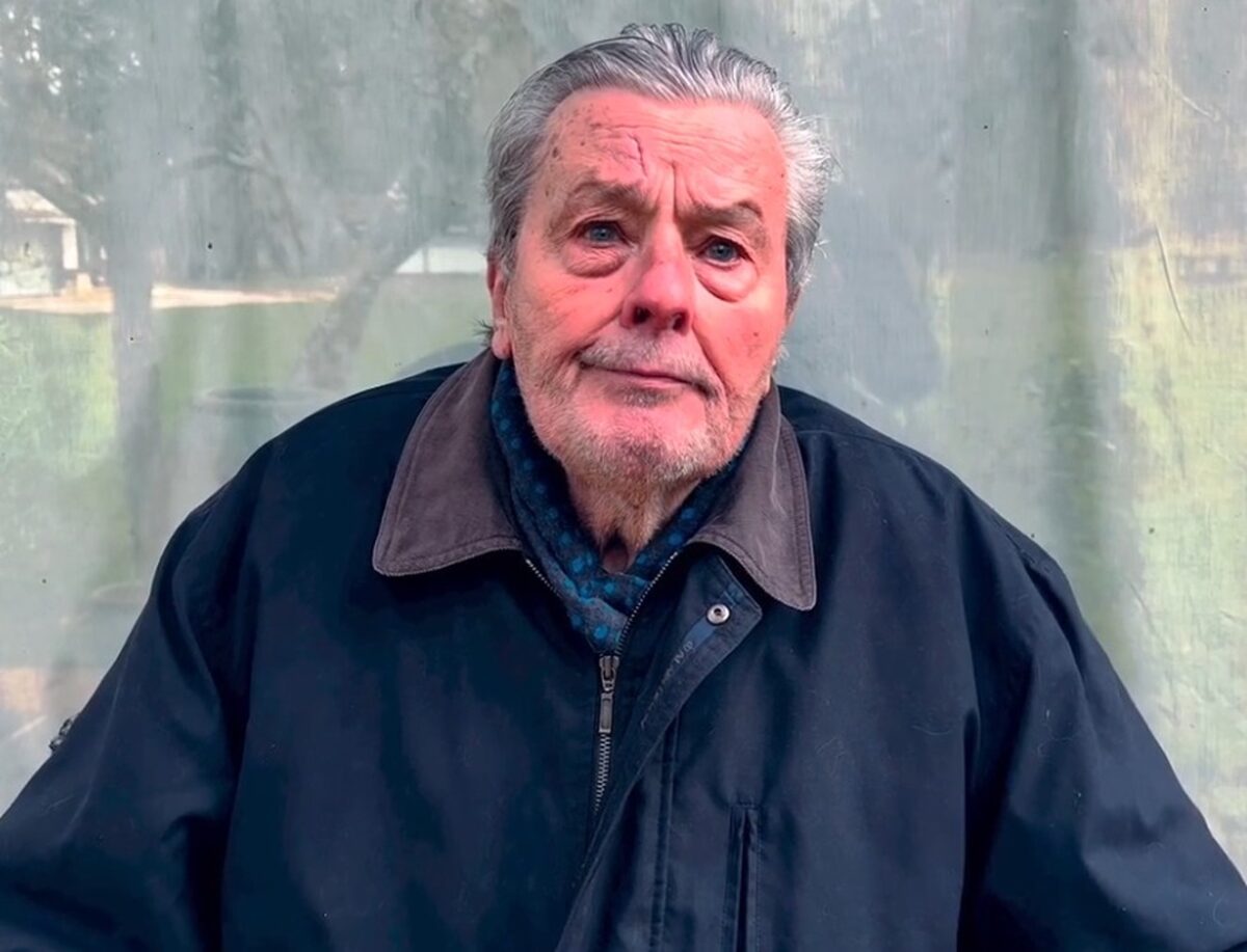 Alain Delon, măcinat de problemele medicale. A fost plasat sub protecție judiciară