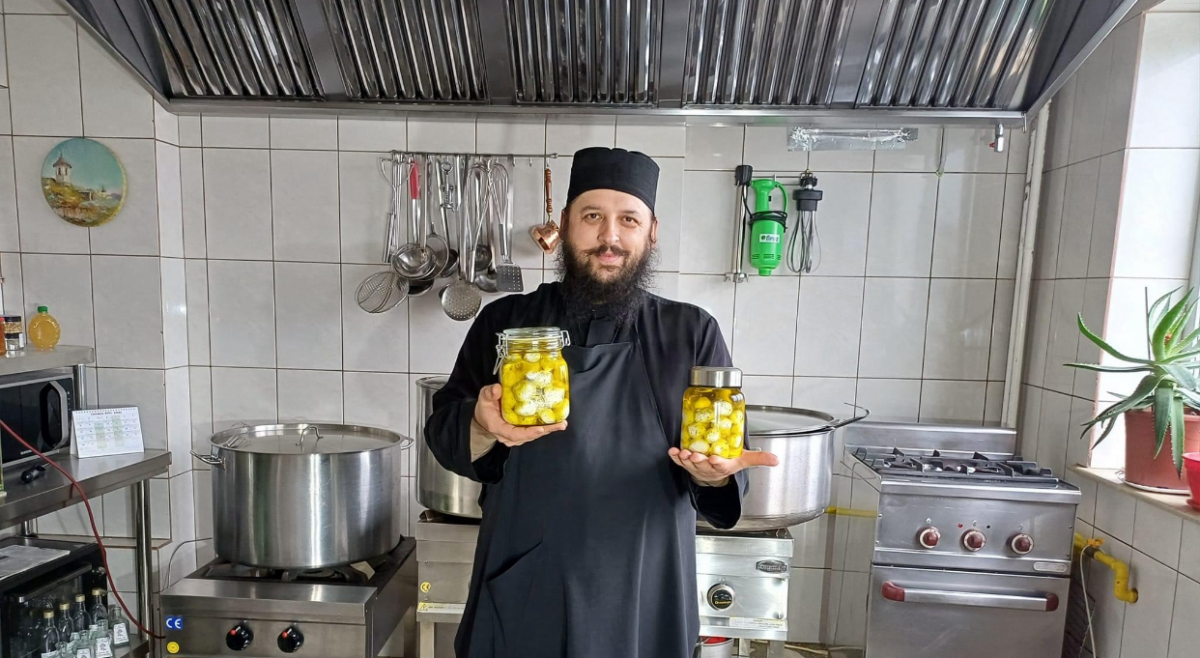 Mănăstirea Dervent. Călugărul face minuni în bucătărie